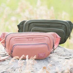 Lug Hitch Matte Luxe VL Belt Sling Bag Blush Pink